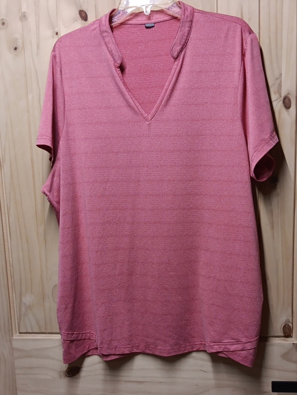 Mier Women's Relaxed V-Neck Short Sleeve Tee in Mauve Pink EUC